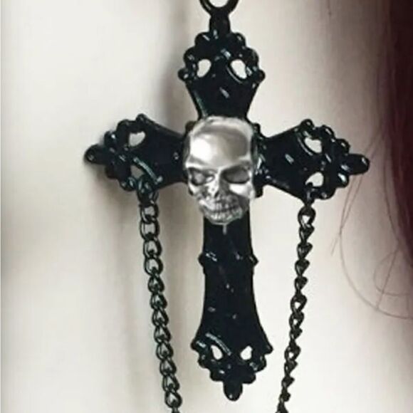 🔥💀NWT Skull chainlink  cross earrings black cross silver skulls. - Picture 7 of 7